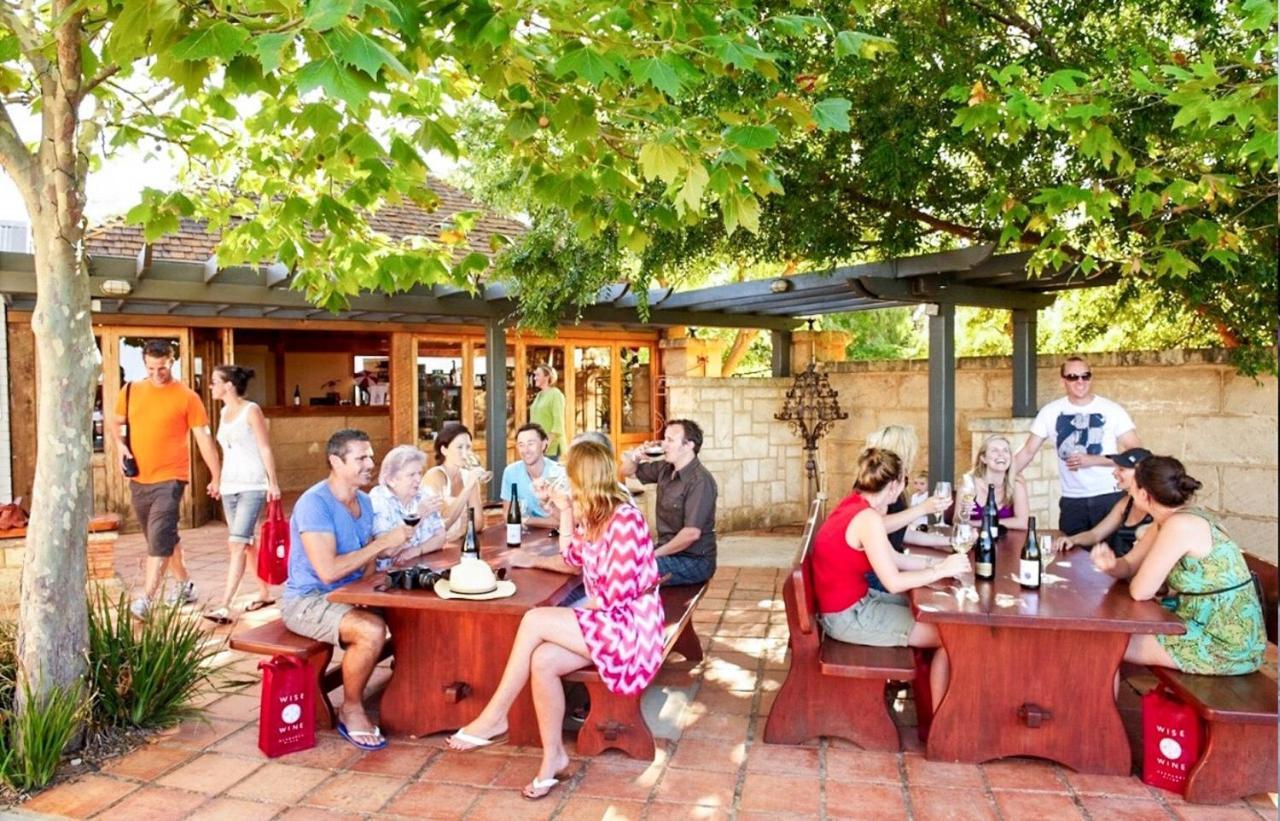 Caversham B&B Perth Exterior photo